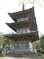 新潟県上越市直江津の五智国分寺三重の塔の写真