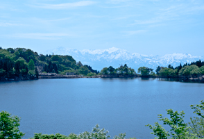 上越写真新潟県上越市清里区にある人口のため池百選「坊ヶ池」